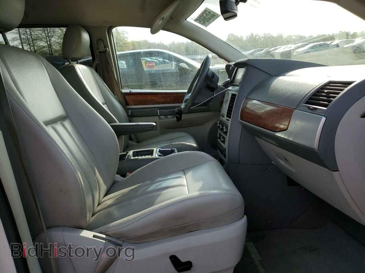 2009 CHRYSLER MINIVAN - VIN: 2A8HR54129R614097 - Фото 7