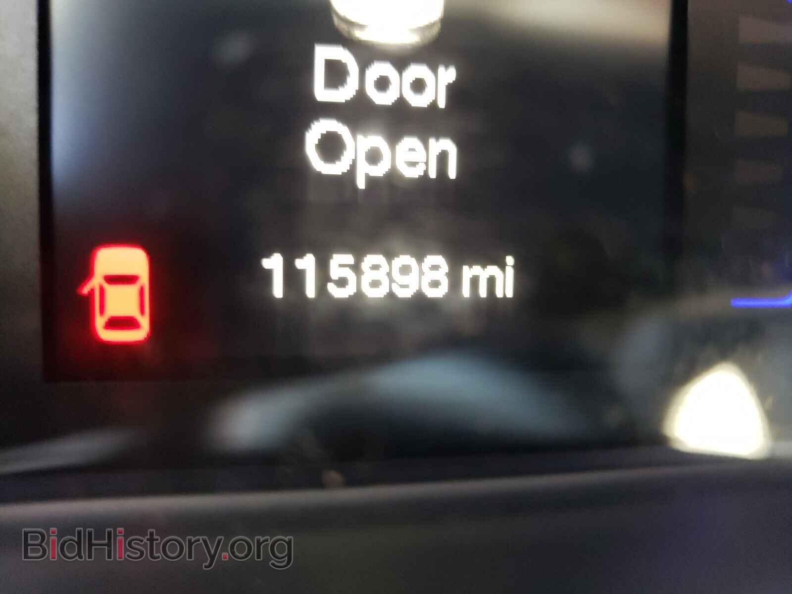 2015 CHRYSLER 200 - VIN: 1C3CCCABXFN659340 - Фото 8