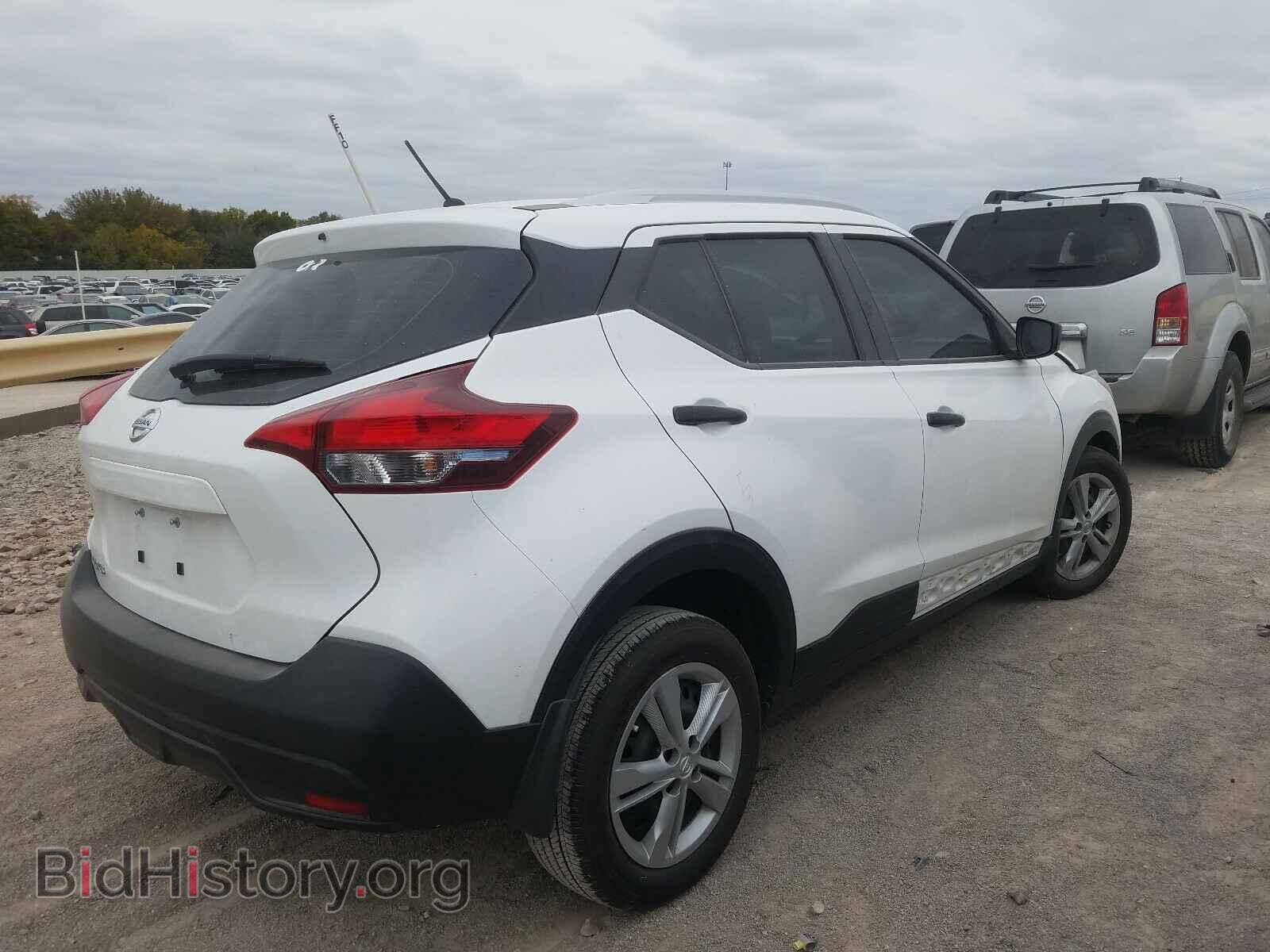 2019 NISSAN KICKS - VIN: 3N1CP5CU3KL566392 - Фото 4