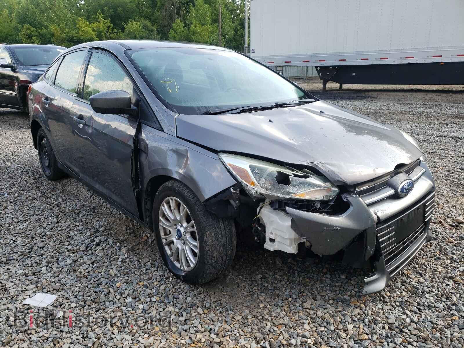 Photo 1FAHP3F22CL179501 - FORD FOCUS 2012