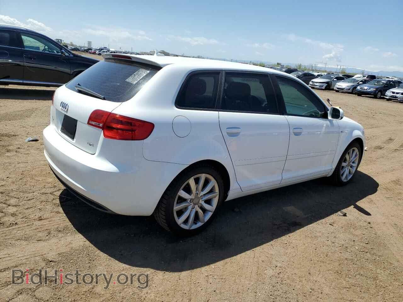 2011 AUDI A3 - VIN: WAUBJBFM2BA043521 - Фото 3