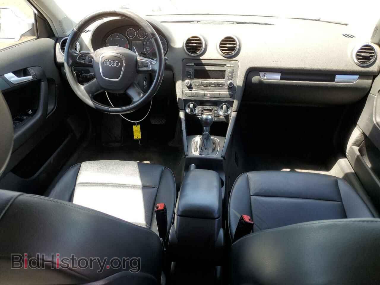 2011 AUDI A3 - VIN: WAUBJBFM2BA043521 - Фото 8