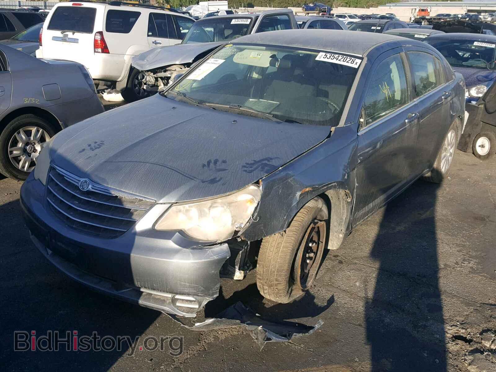 2010 CHRYSLER SEBRING - VIN: 1C3CC4FB7AN211385 - Фото 2
