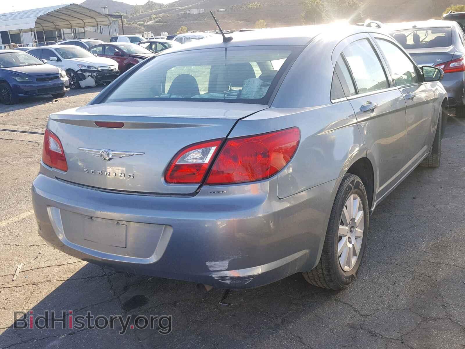 2010 CHRYSLER SEBRING - VIN: 1C3CC4FB7AN211385 - Фото 4