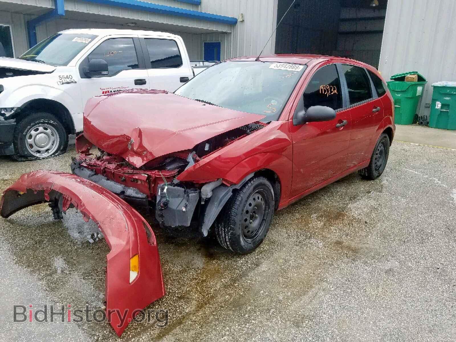 2005 FORD FOCUS - VIN: 3FAFP37N35R145586 - Фото 2