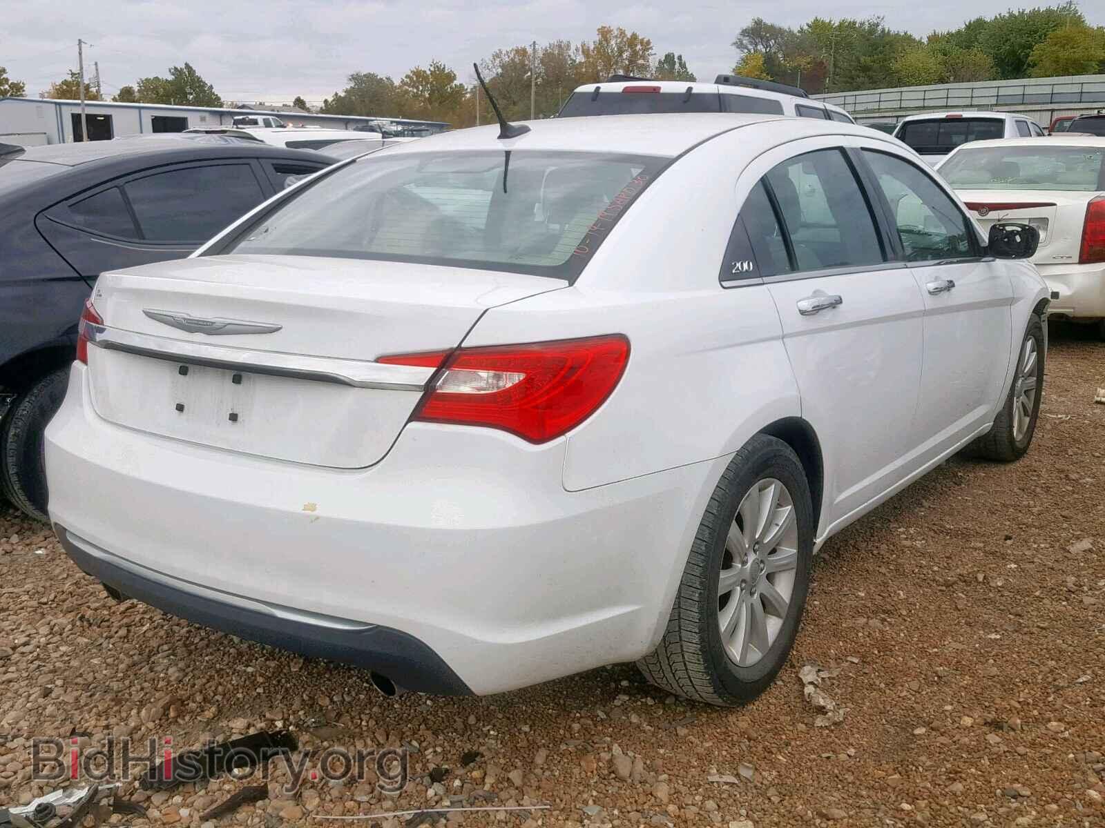 2013 CHRYSLER 200 - VIN: 1C3CCBCG5DN504405 - Фото 4