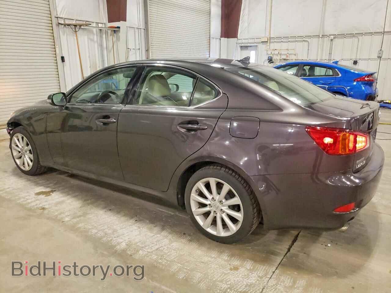 2009 LEXUS IS - VIN: JTHCK262092032278 - Photo 2