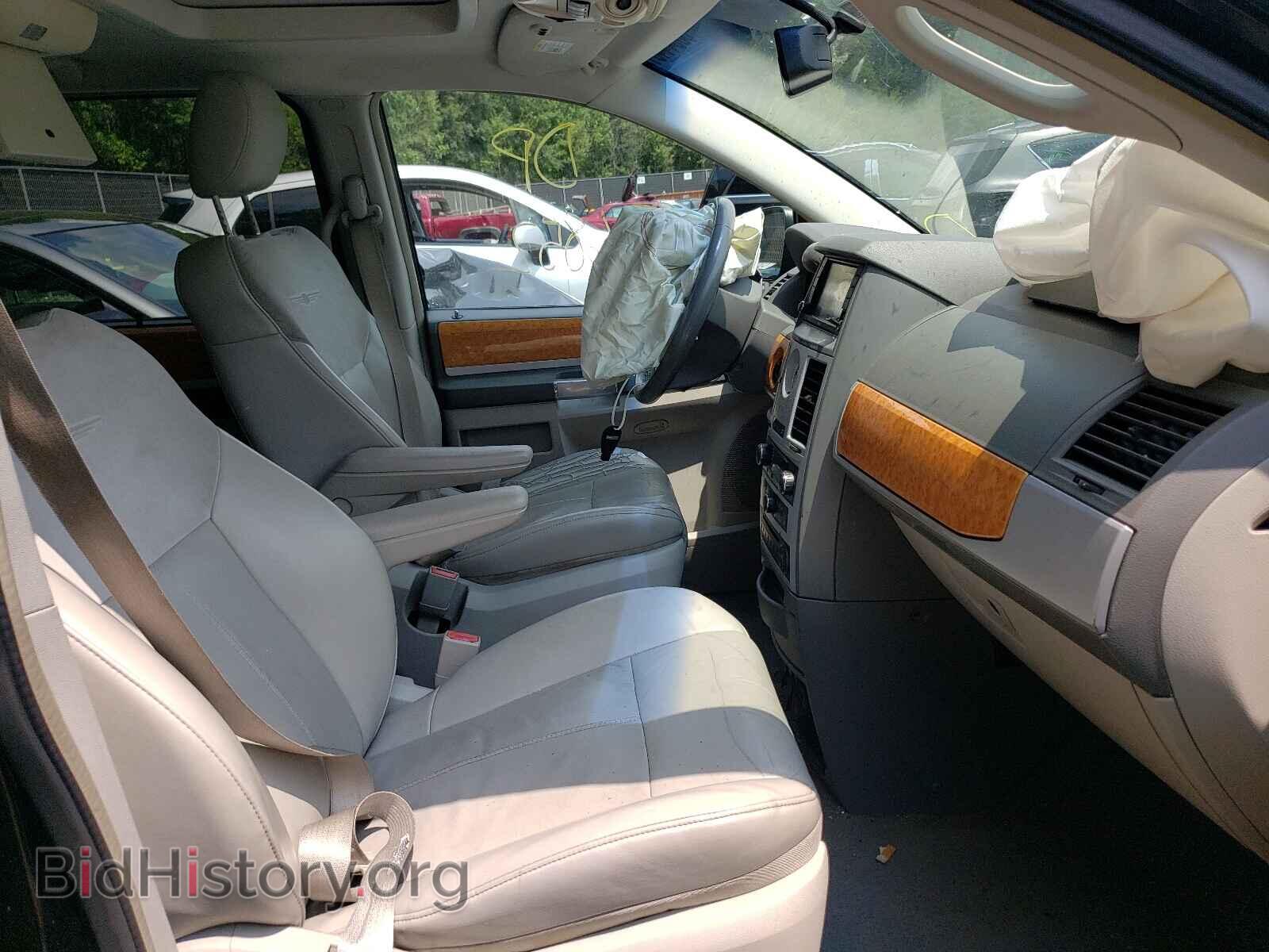 2008 CHRYSLER MINIVAN - VIN: 2A8HR64X48R632111 - Фото 5