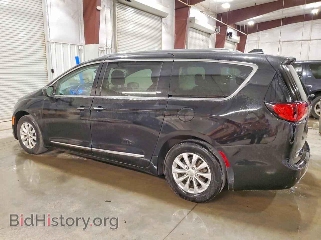2018 CHRYSLER PACIFICA - VIN: 2C4RC1BG2JR252693 - Photo 2