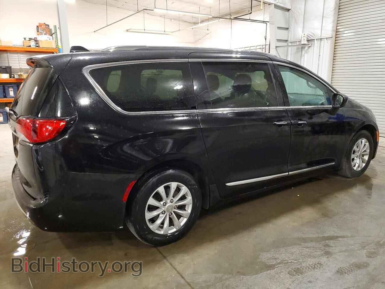 2018 CHRYSLER PACIFICA - VIN: 2C4RC1BG2JR252693 - Photo 3
