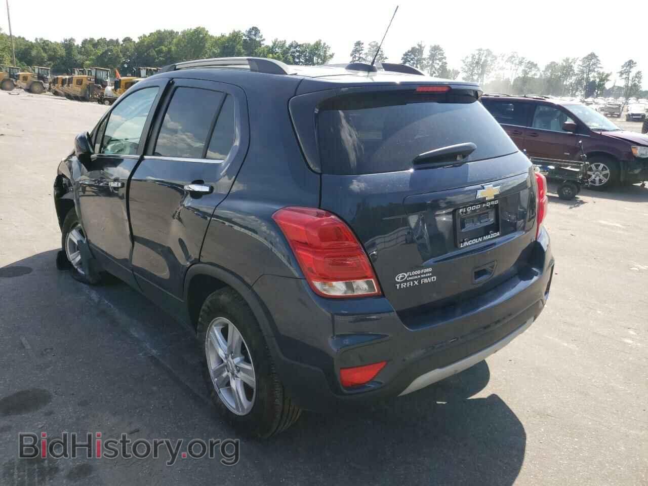2019 CHEVROLET TRAX - VIN: 3GNCJPSB3KL325370 - Фото 3