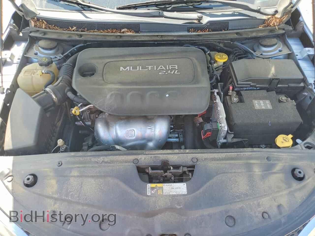 2015 CHRYSLER 200 - VIN: 1C3CCCAB2FN724598 - Фото 11