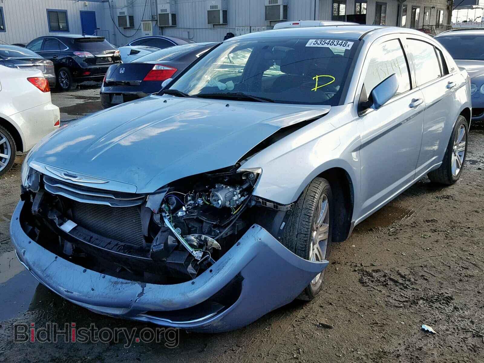 2013 CHRYSLER 200 - VIN: 1C3CCBAB0DN715146 - Фото 2