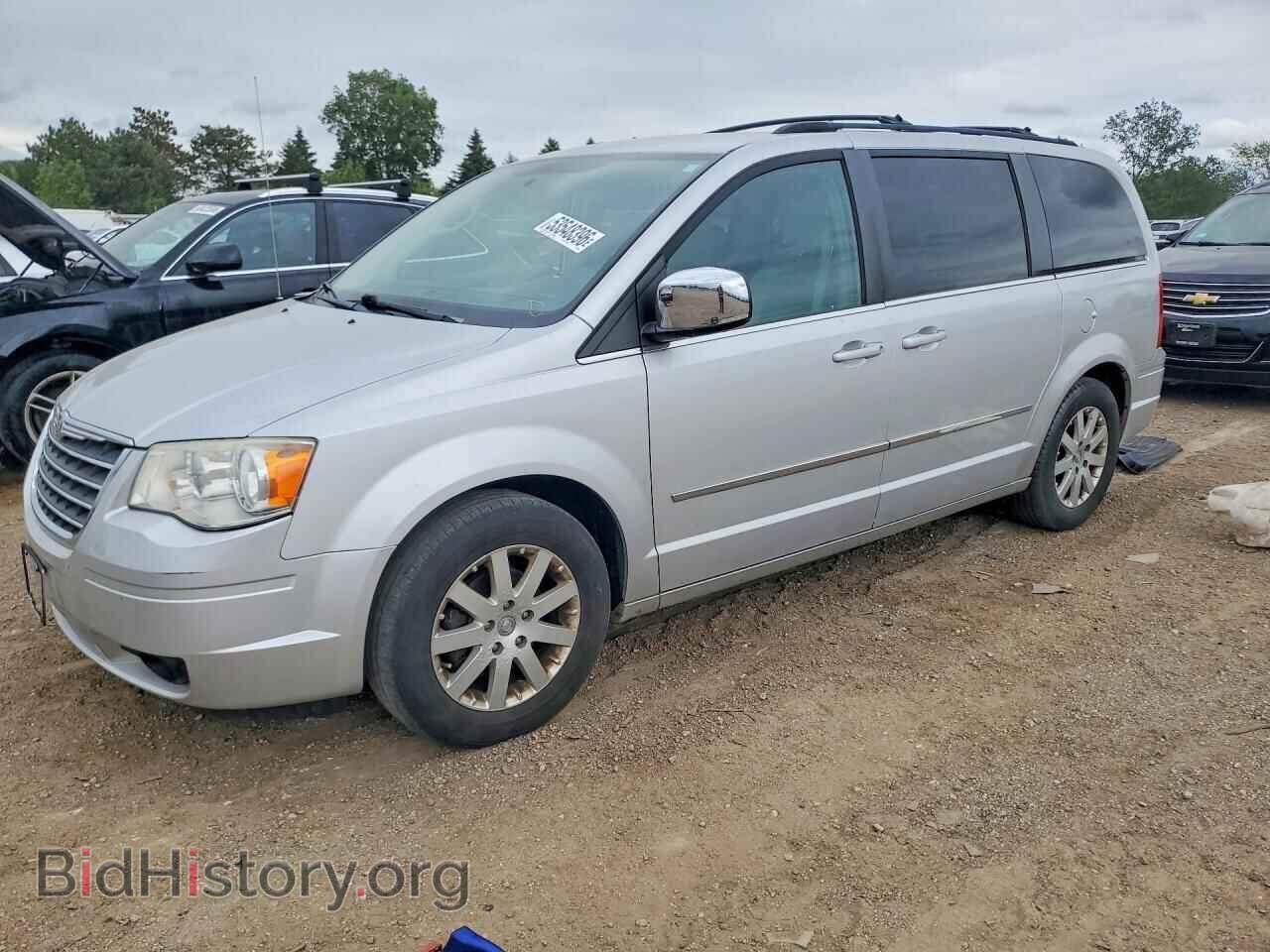 Photo 2A4RR8D10AR449856 - CHRYSLER MINIVAN 2010