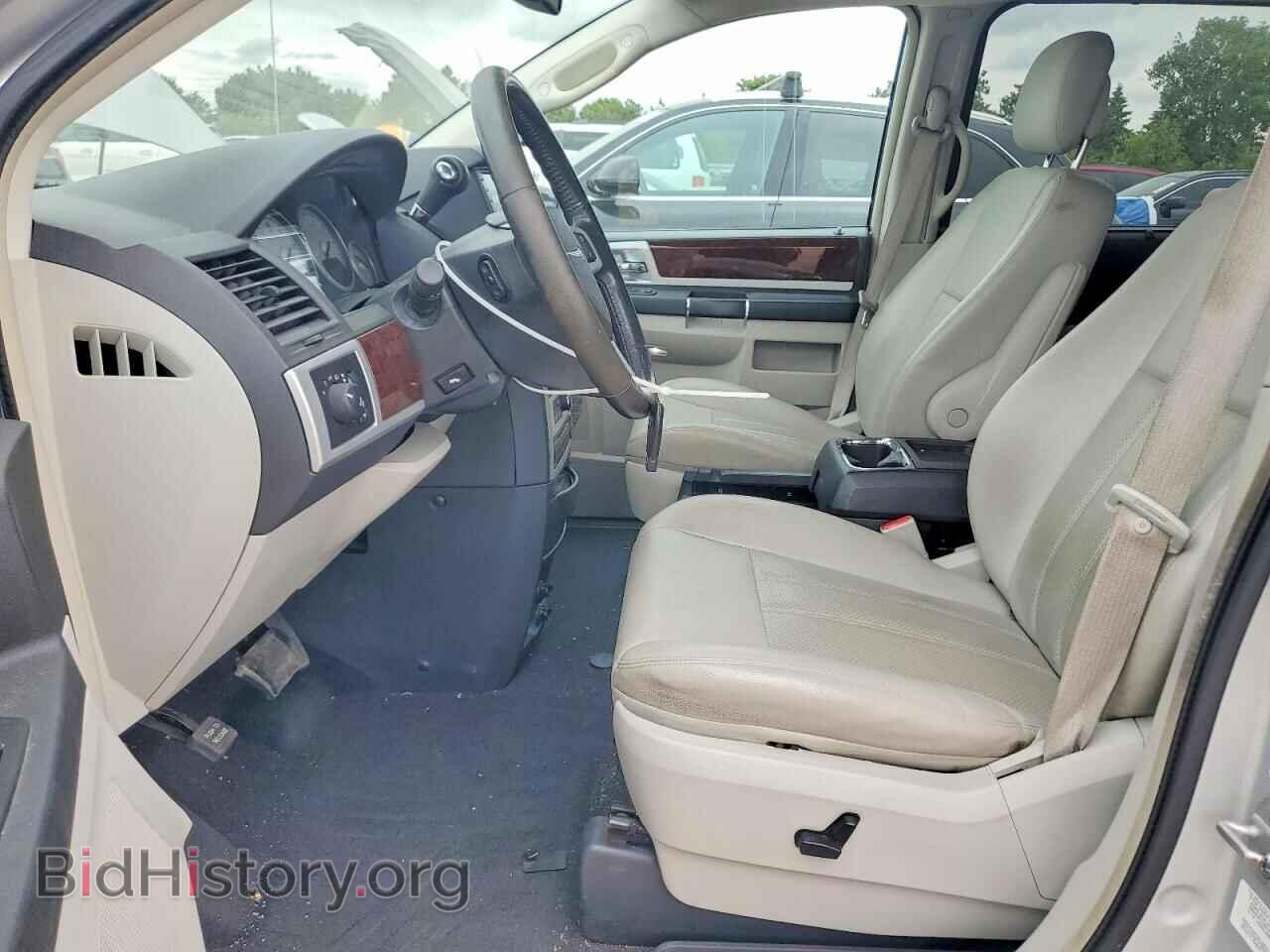 2010 CHRYSLER MINIVAN - VIN: 2A4RR8D10AR449856 - Photo 7