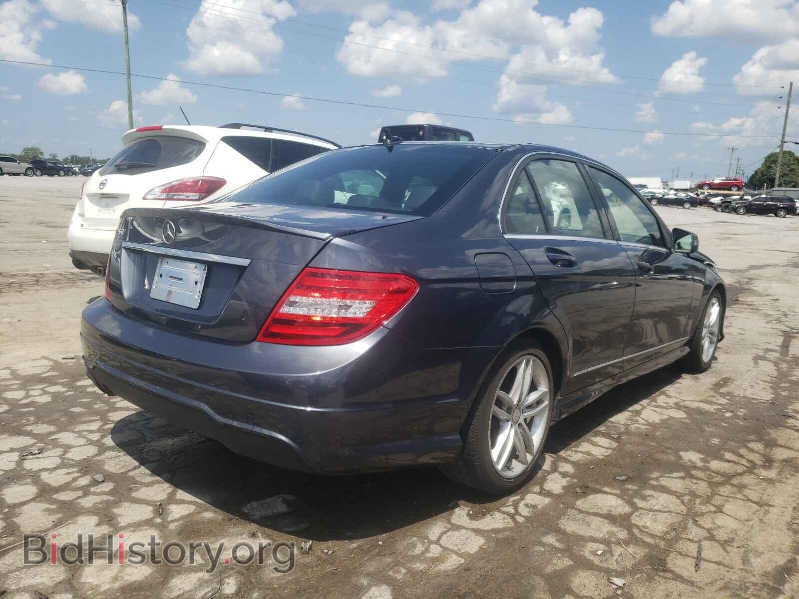 2013 MERCEDES-BENZ C-CLASS - VIN: WDDGF4HB4DA787082 - Фото 4