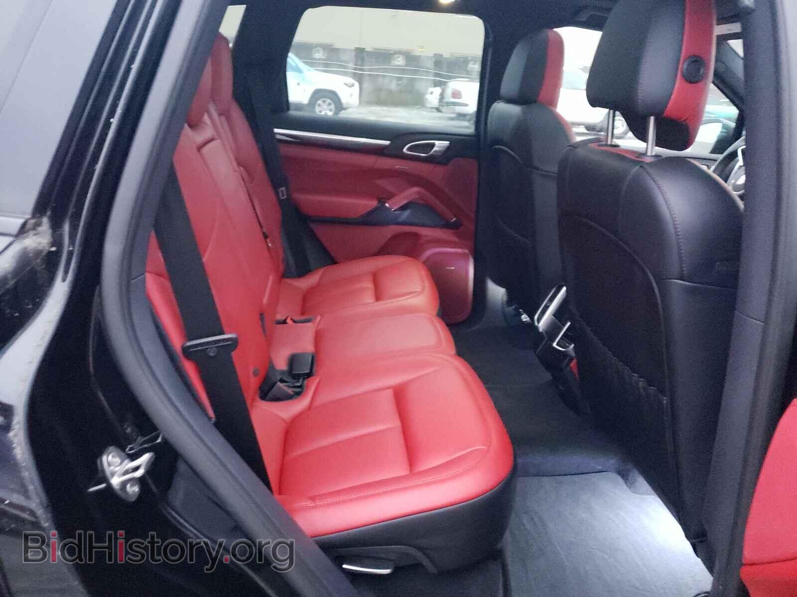 2018 PORSCHE CAYENNE - VIN: WP1AA2A26JKA06872 - Photo 6