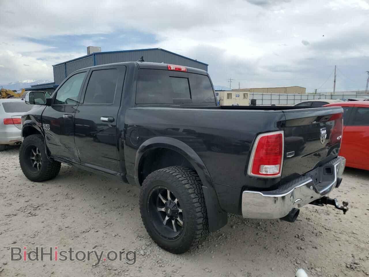 2018 RAM 1500 - VIN: 1C6RR7NM1JS294376 - Фото 2