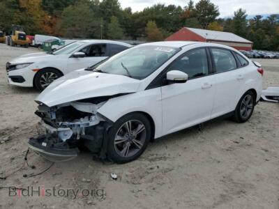 2017 Ford FOCUS SE, белый — VIN 1FADP3FEXHL281032, Copart