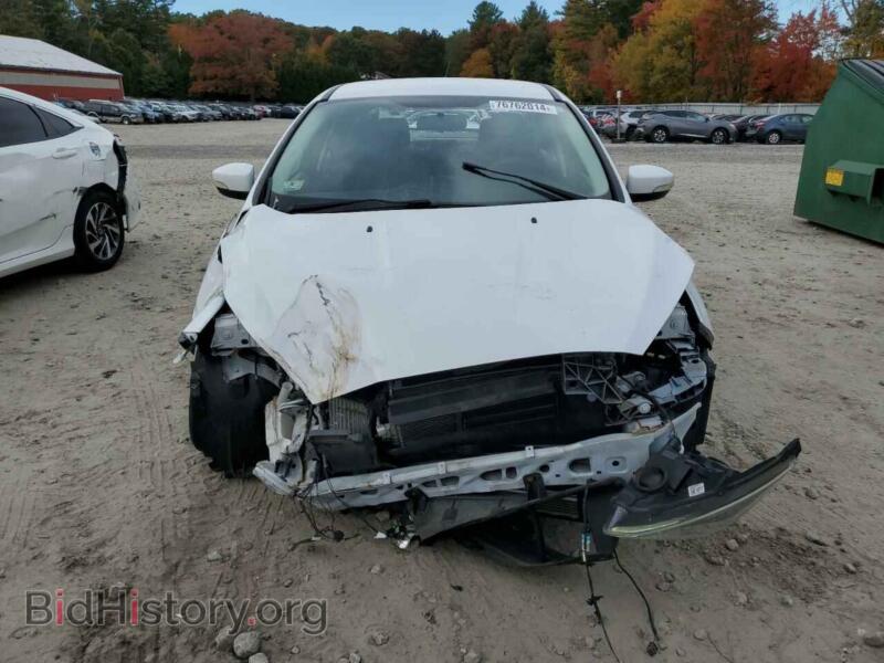 2017 Ford FOCUS (VIN 1FADP3FEXHL281032) — photo 5 of 13