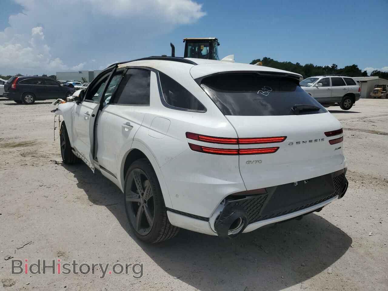 2022 GENESIS GV70 BASE - VIN: KMUMCDTC8NU073572 - Фото 3