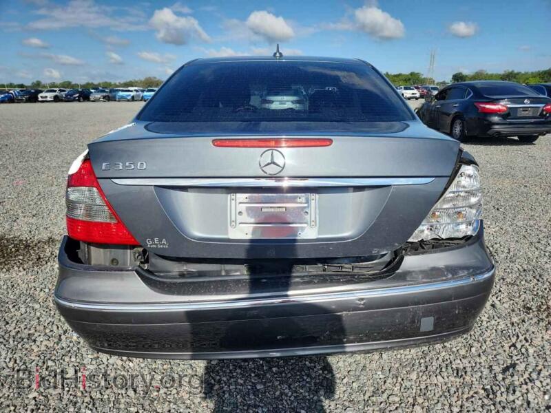 2007 Mercedes-Benz E-CLASS (VIN WDBUF56X07A998073) — фото 6 из 14