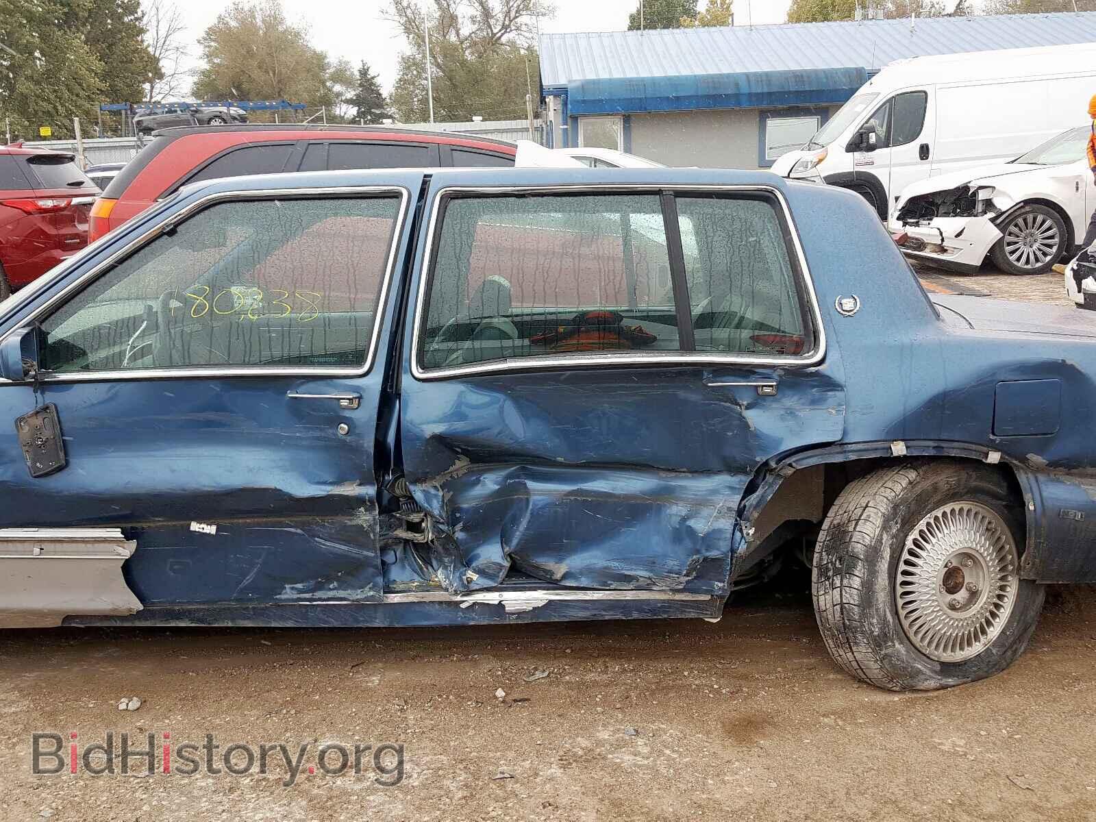1993 CADILLAC DEVILLE - VIN: 1G6CD53B4P4213745 - Photo 9