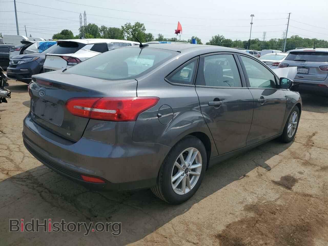 2018 FORD FOCUS - VIN: 1FADP3F22JL321129 - Фото 3