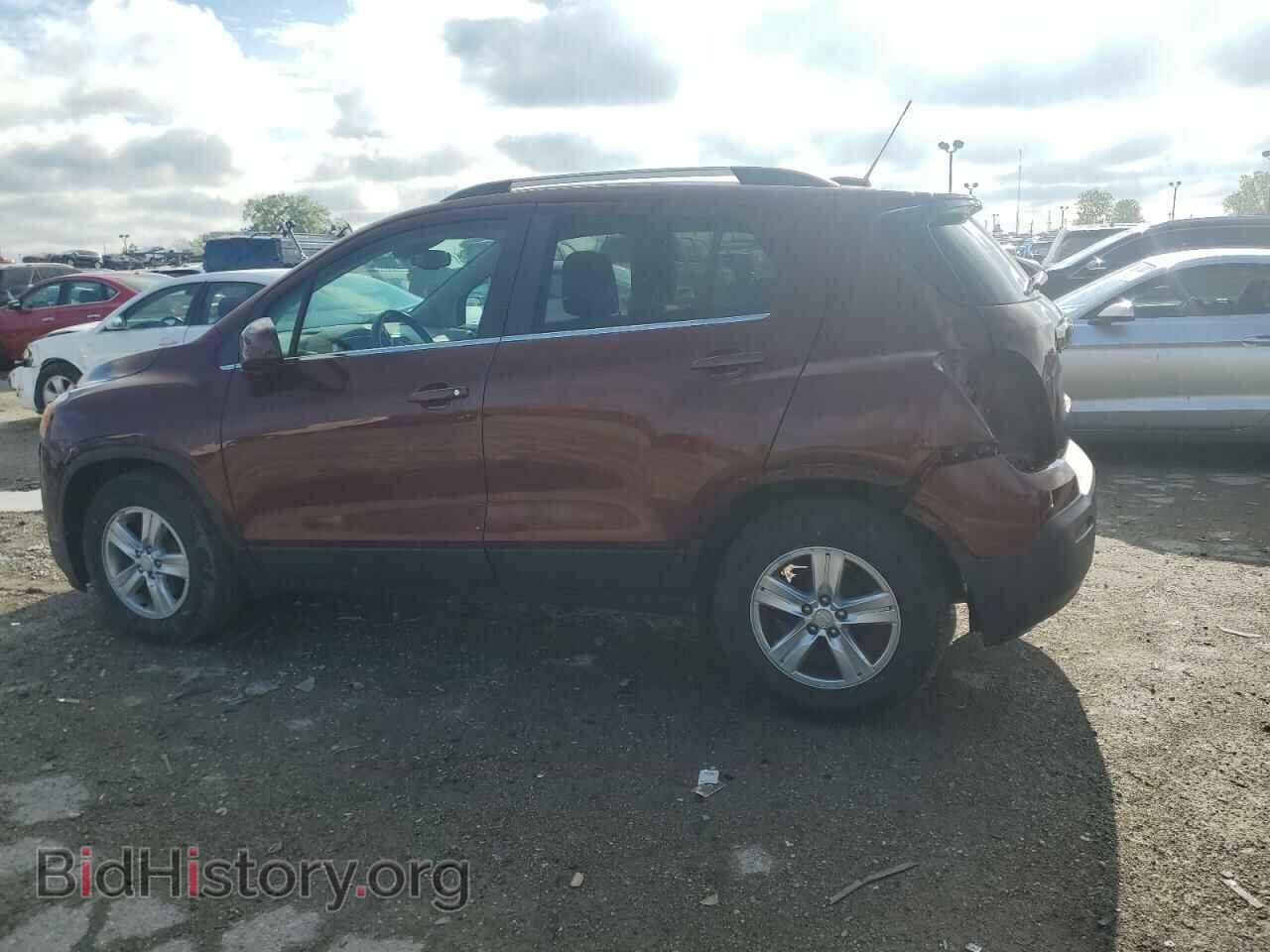 2016 CHEVROLET TRAX - VIN: 3GNCJLSB2GL260947 - Фото 2
