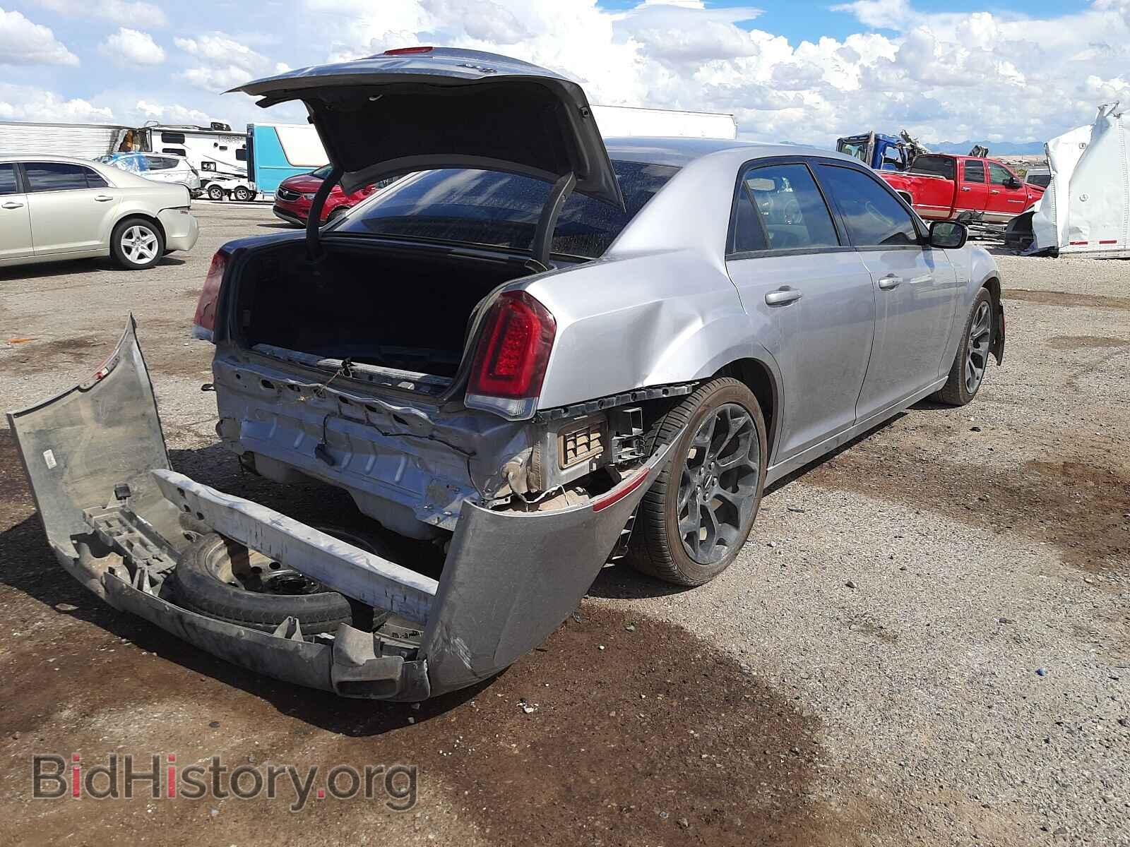 2016 CHRYSLER 300 - VIN: 2C3CCABG9GH229839 - Фото 4