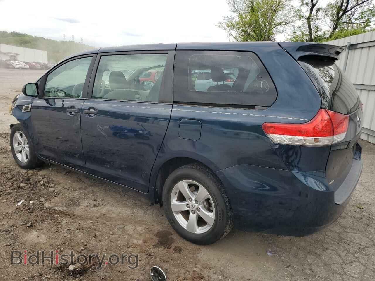 2012 TOYOTA SIENNA - VIN: 5TDKA3DC7CS013180 - Фото 2