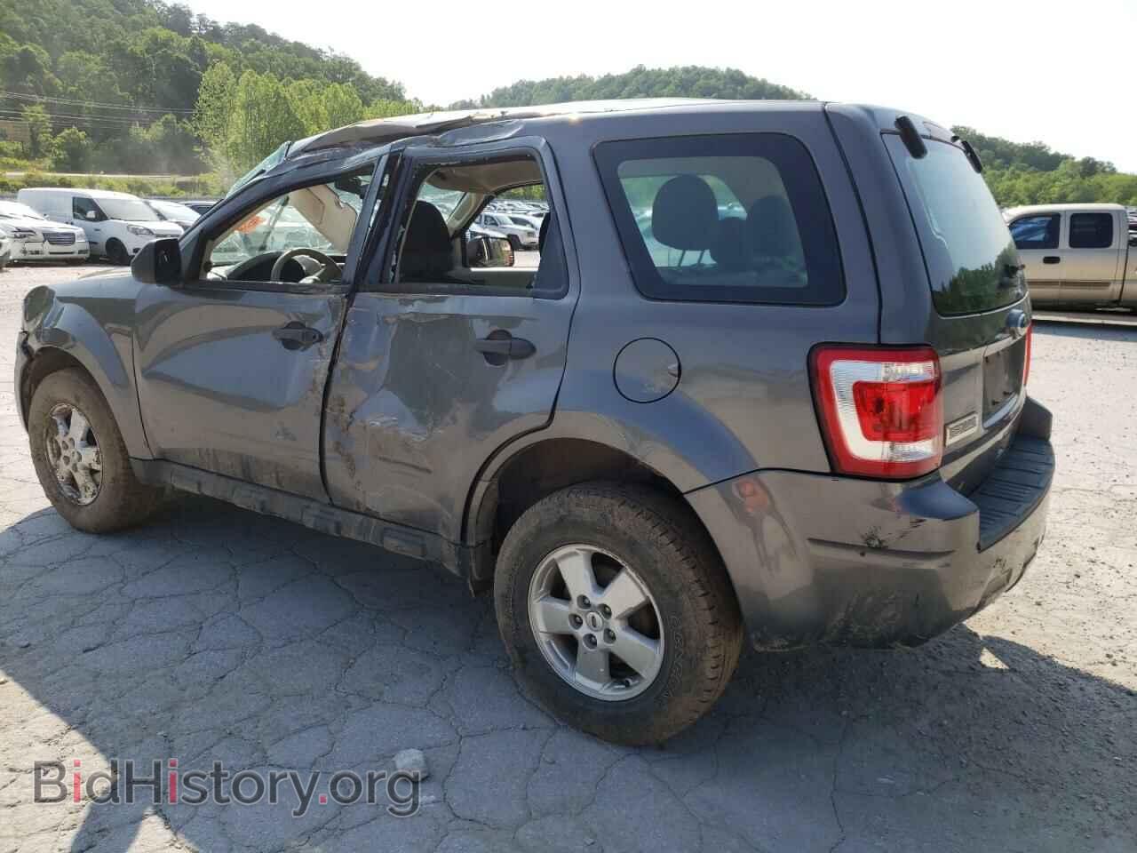 2011 FORD ESCAPE - VIN: 1FMCU0C70BKB77354 - Фото 2