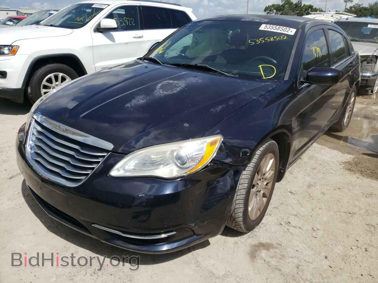 2011 CHRYSLER 200 - VIN: 1C3BC4FB5BN569355 - Фото 2