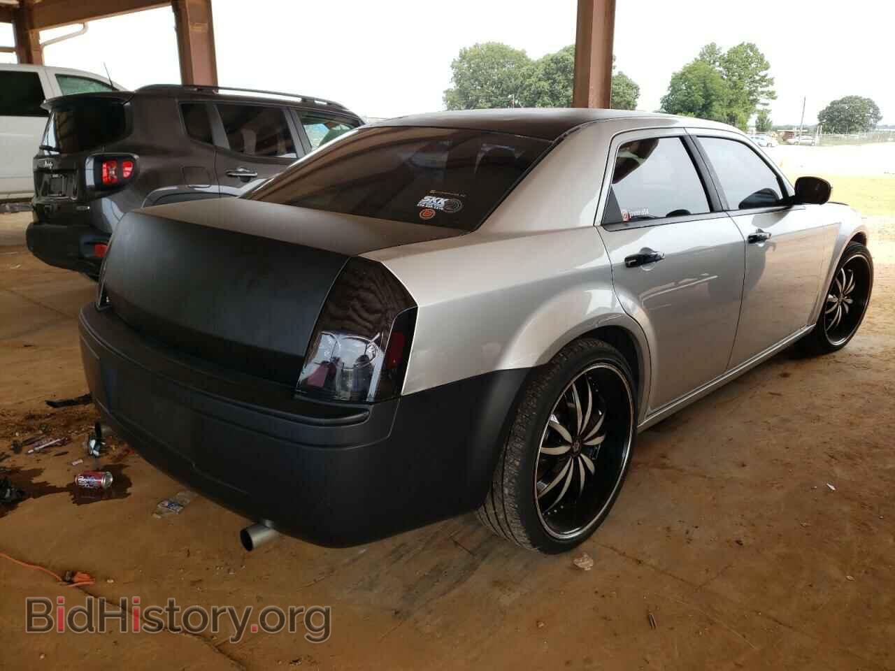2006 CHRYSLER 300 - VIN: 2C3KA63H96H279337 - Фото 4
