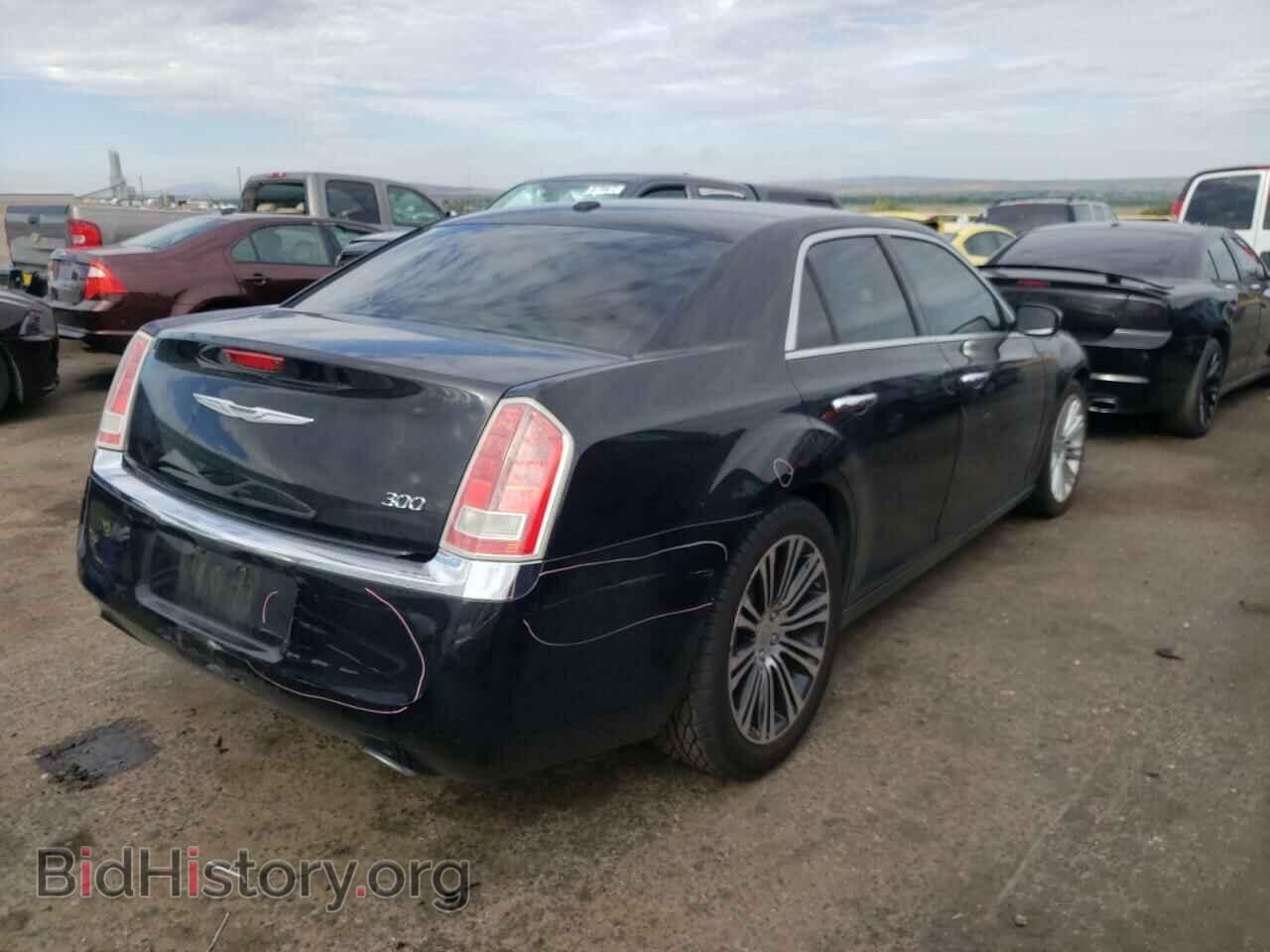 2011 CHRYSLER 300 - VIN: 2C3CA5CG2BH593766 - Фото 4