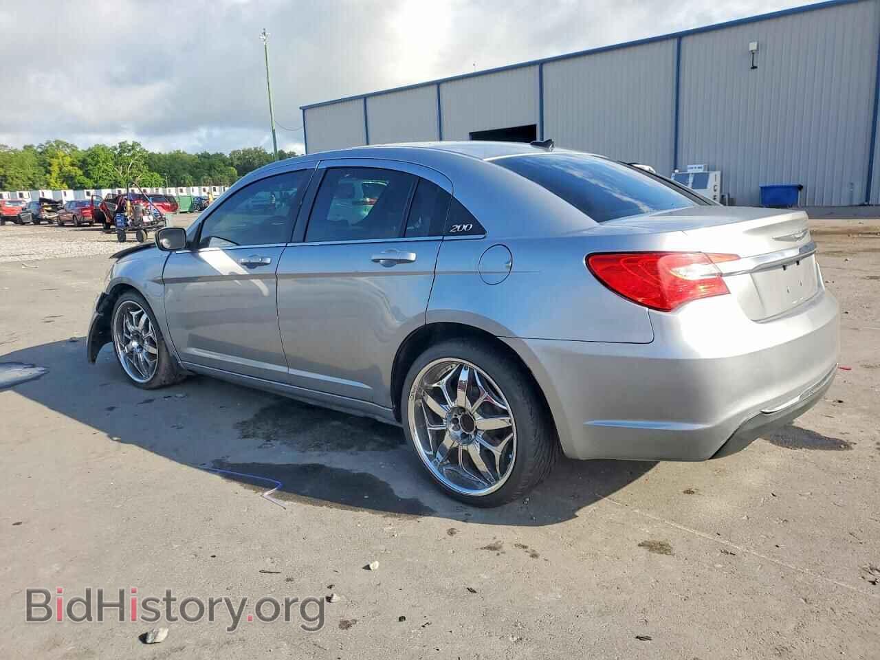 2013 CHRYSLER 200 - VIN: 1C3CCBAB8DN689816 - Фото 2