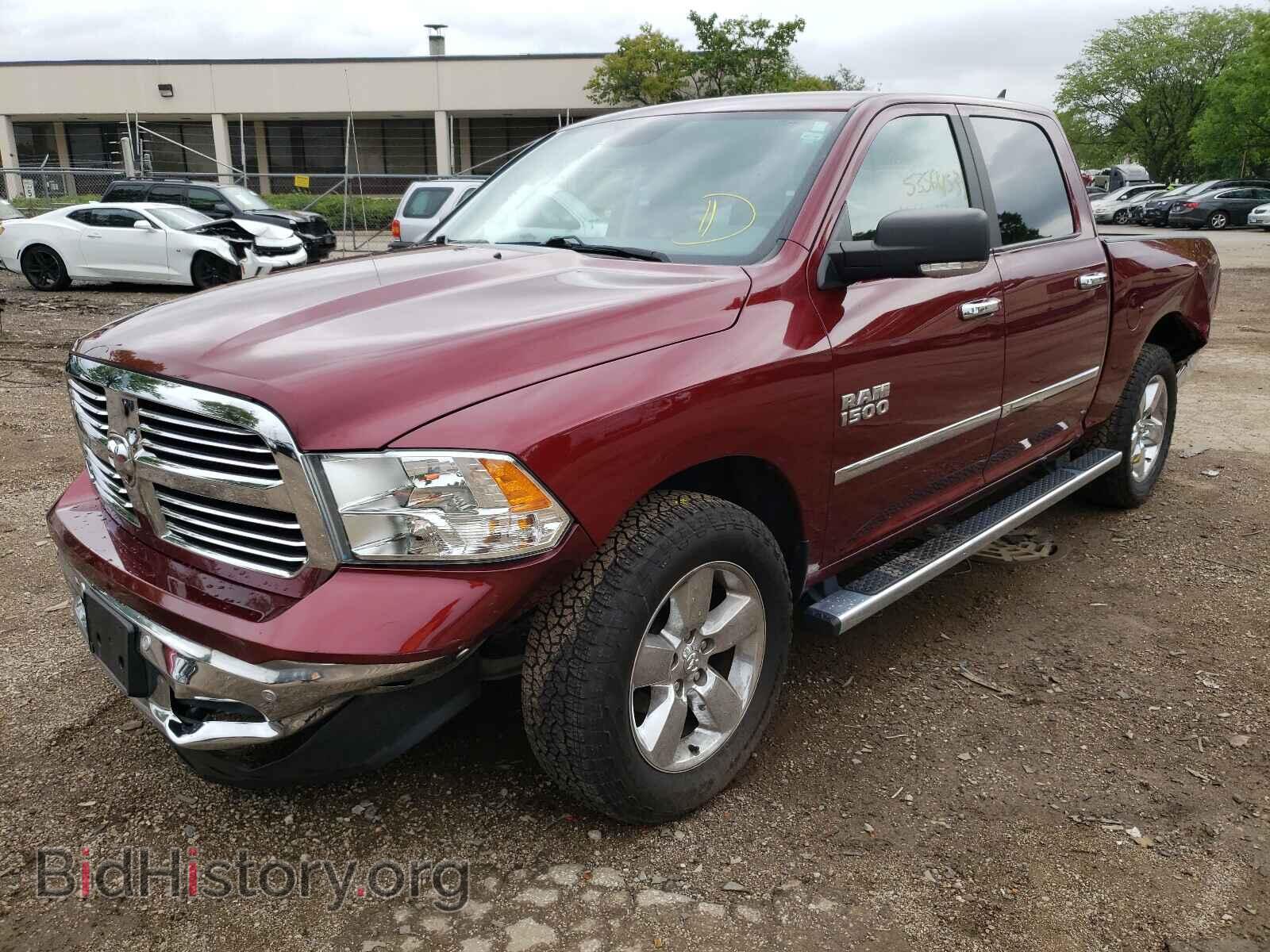 2017 RAM 1500 - VIN: 1C6RR7LG7HS507824 - Photo 2