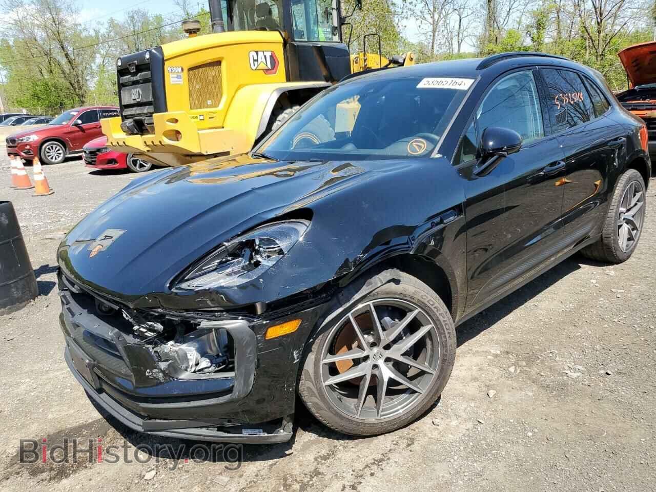 Фотография WP1AA2A53RLB04631 - PORSCHE MACAN BASE 2024