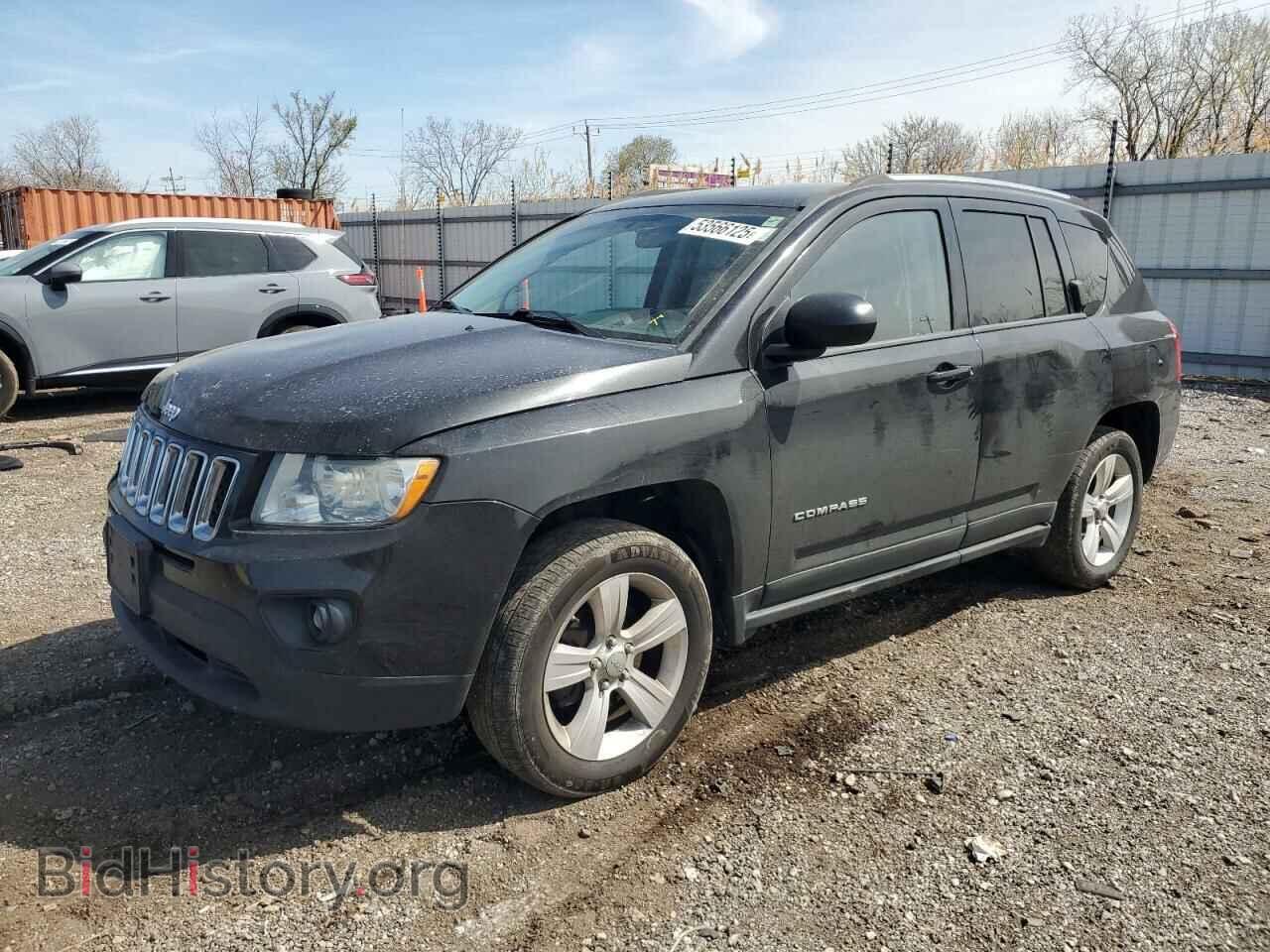Photo 1J4NF1FB2BD202329 - JEEP COMPASS 2011