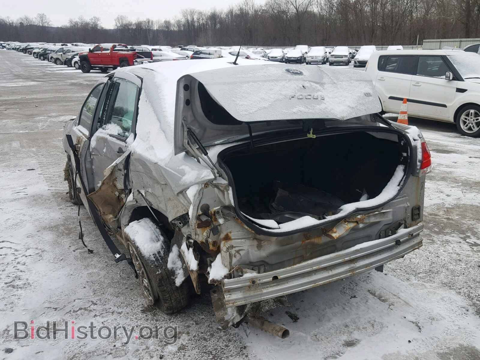 2009 FORD FOCUS - VIN: 1FAHP35NX9W244923 - Фото 3
