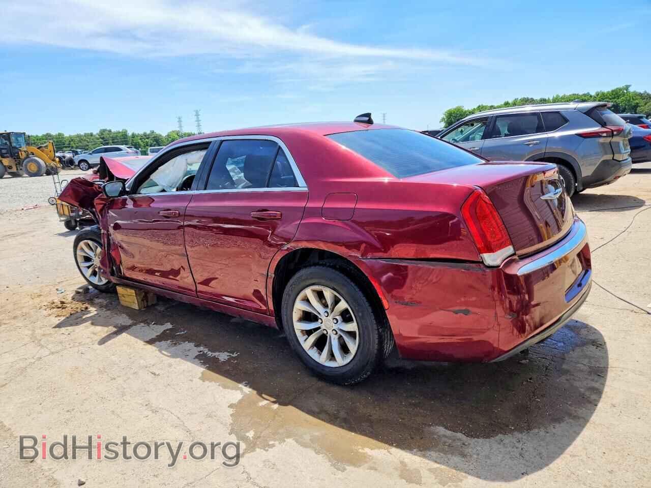 2015 CHRYSLER 300 - VIN: 2C3CCAAGXFH830516 - Фото 2