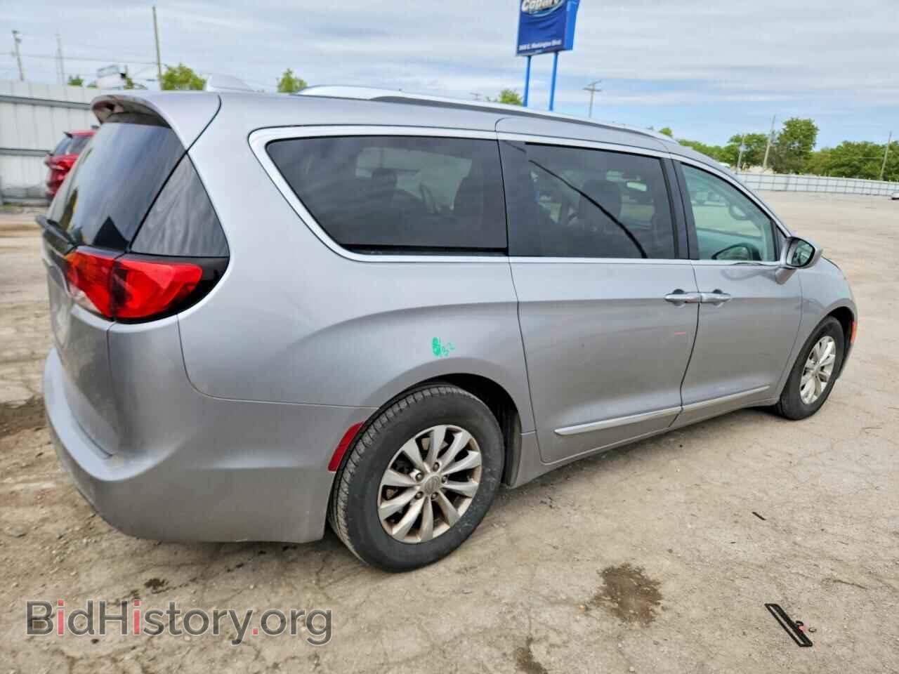 2018 CHRYSLER PACIFICA - VIN: 2C4RC1BG0JR192929 - Фото 3
