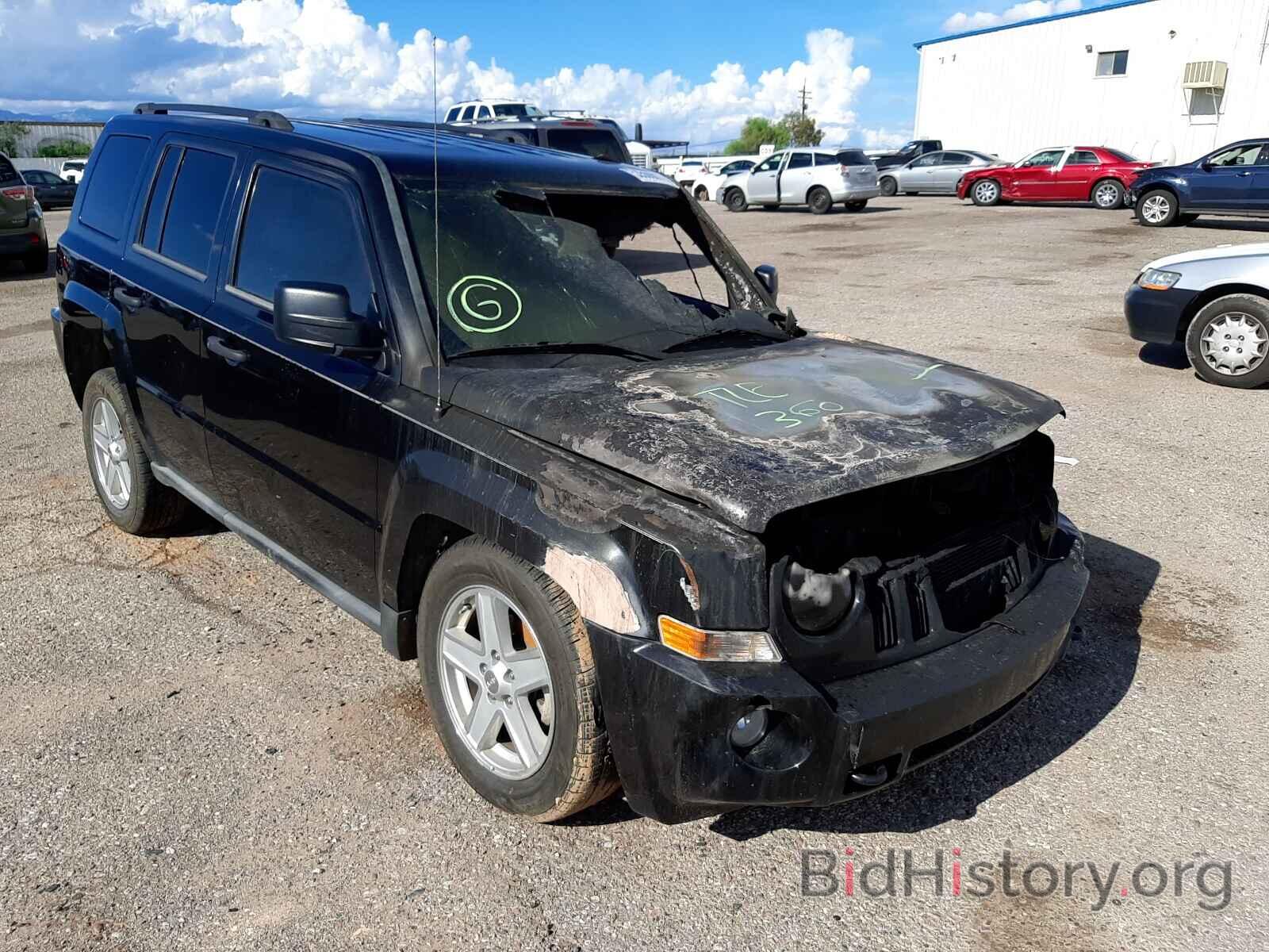 Photo 1J4NF1GB5AD646298 - JEEP PATRIOT 2010