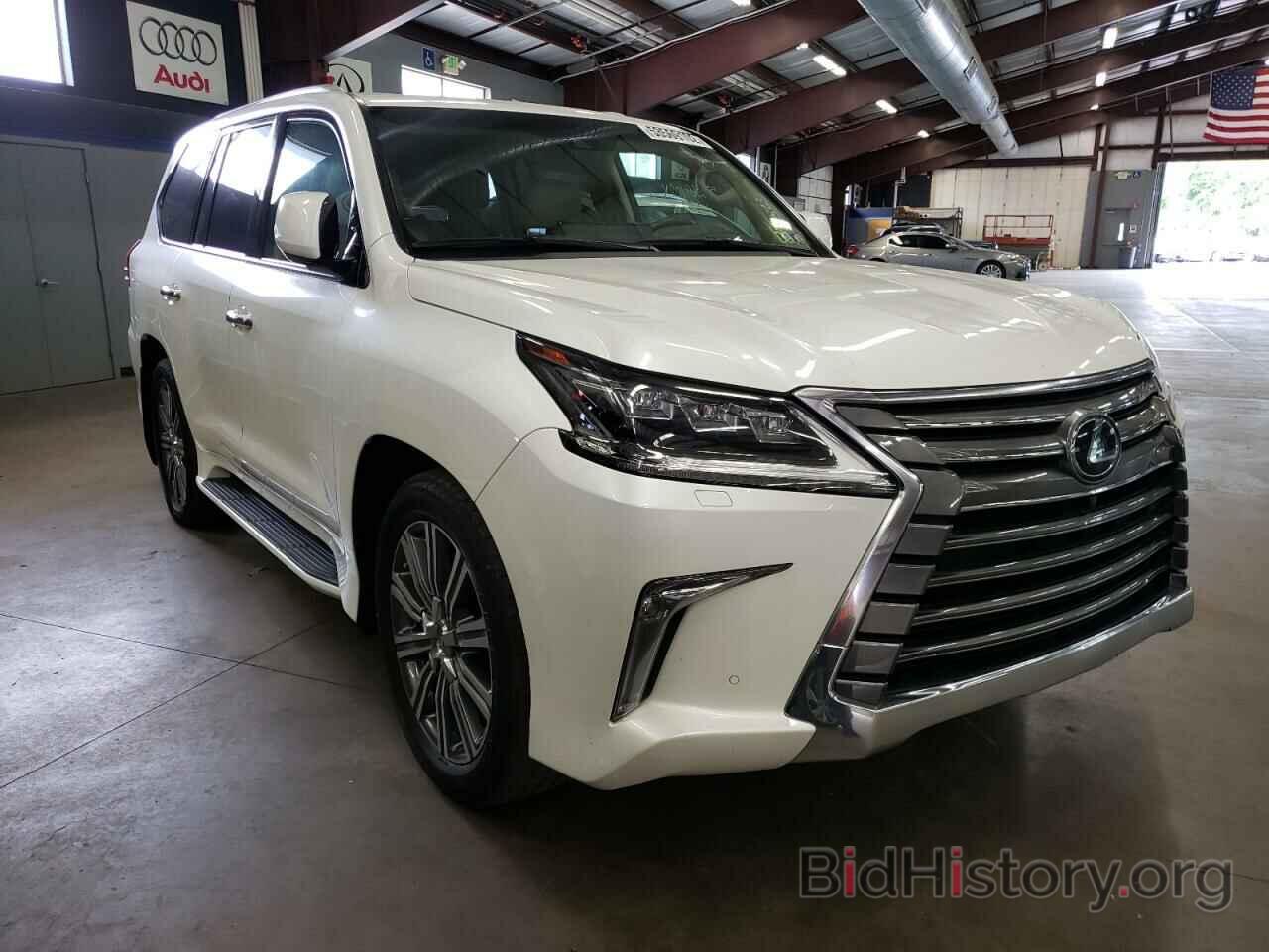 Фотография JTJHY7AX2G4189105 - LEXUS LX570 2016