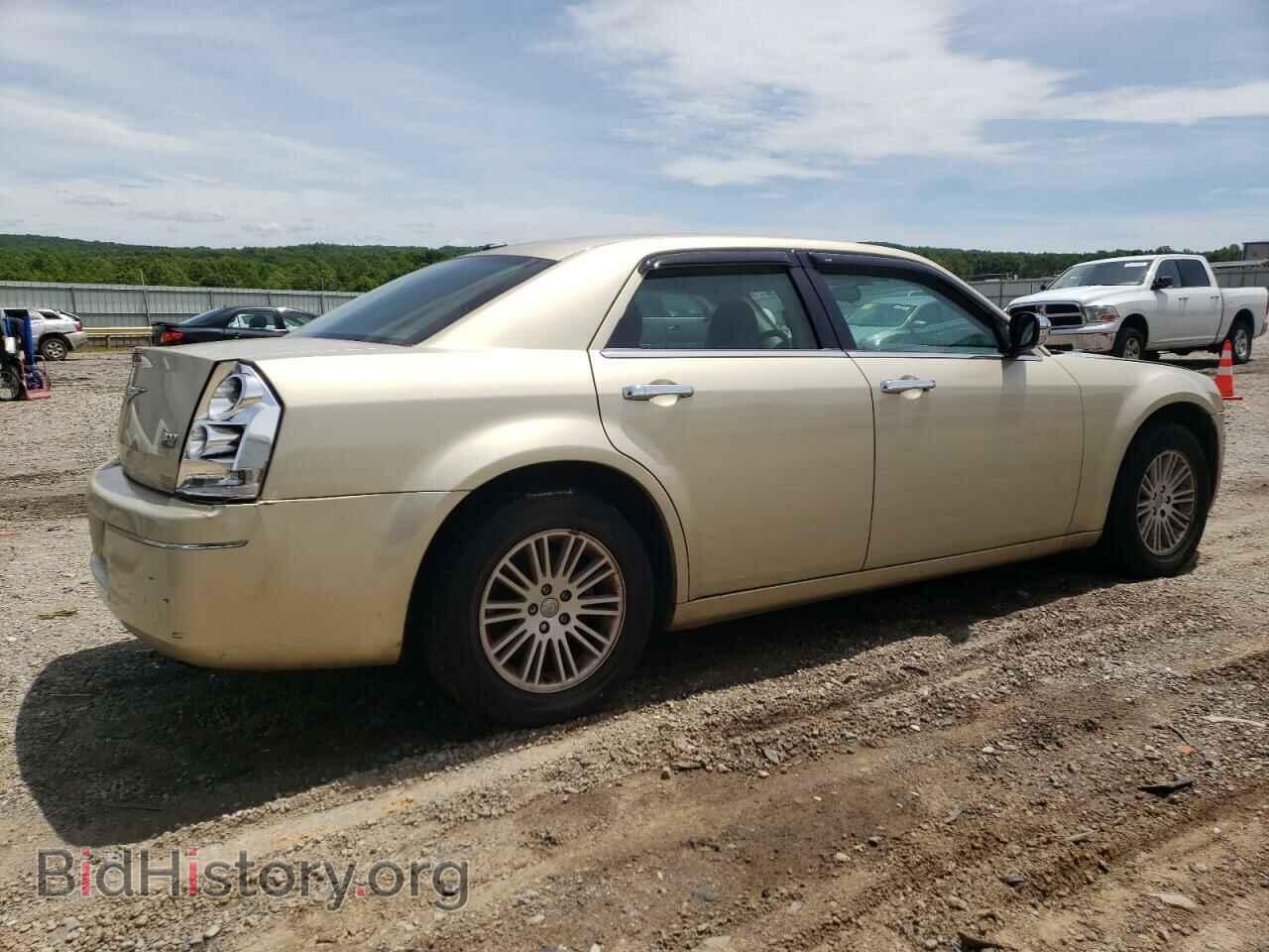 2010 CHRYSLER 300 - VIN: 2C3CA5CV6AH155281 - Фото 3