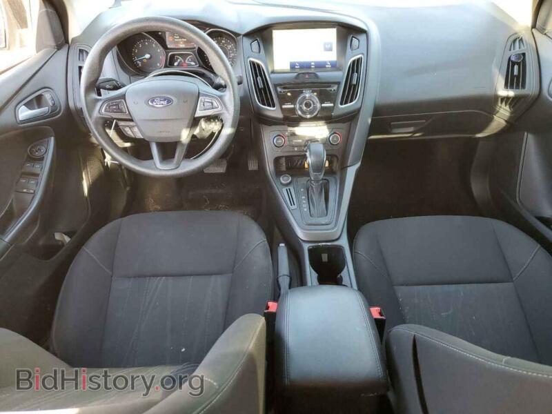 2017 Ford FOCUS (VIN 1FADP3H24HL324945) — фото 8 из 13