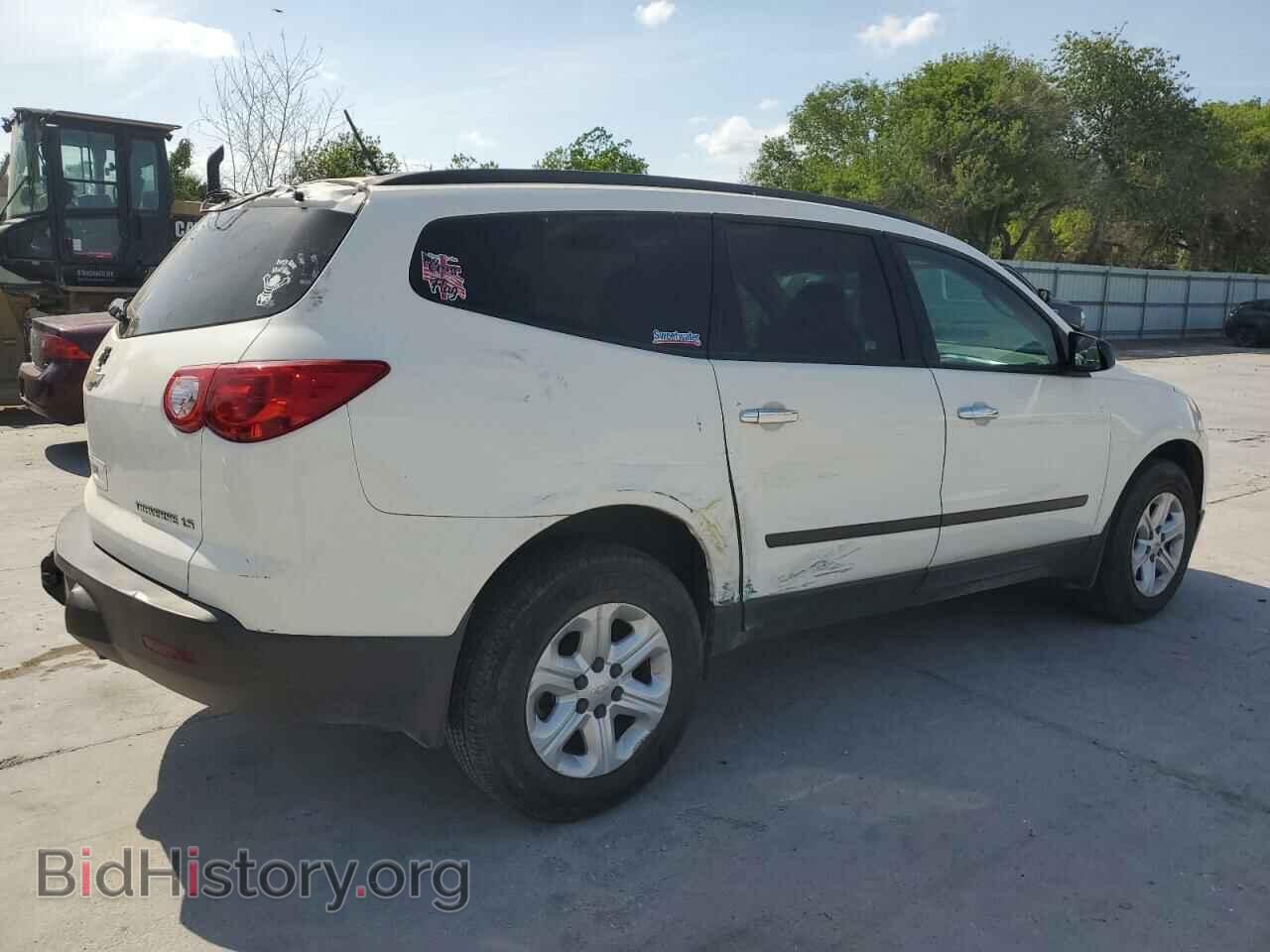 2012 CHEVROLET TRAVERSE - VIN: 1GNKRFED7CJ148133 - Фото 3