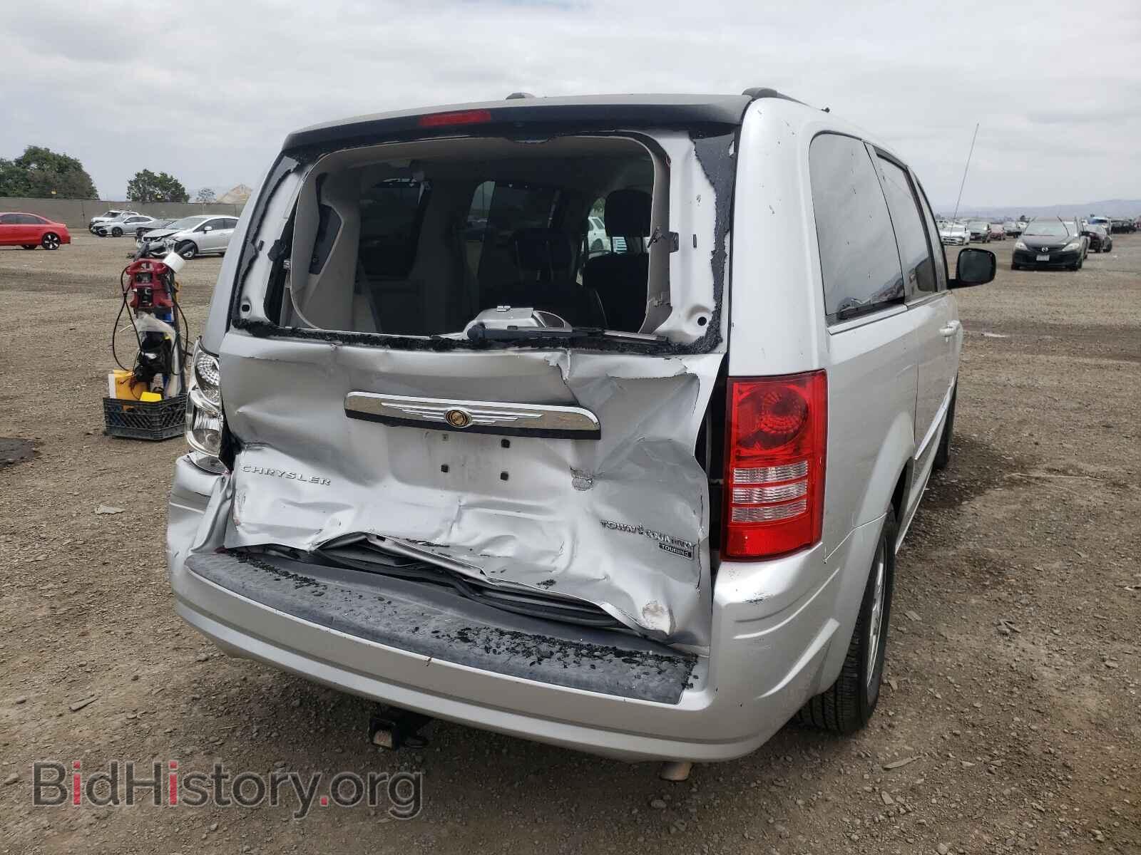 2010 CHRYSLER MINIVAN - VIN: 2A4RR5D17AR368884 - Фото 4