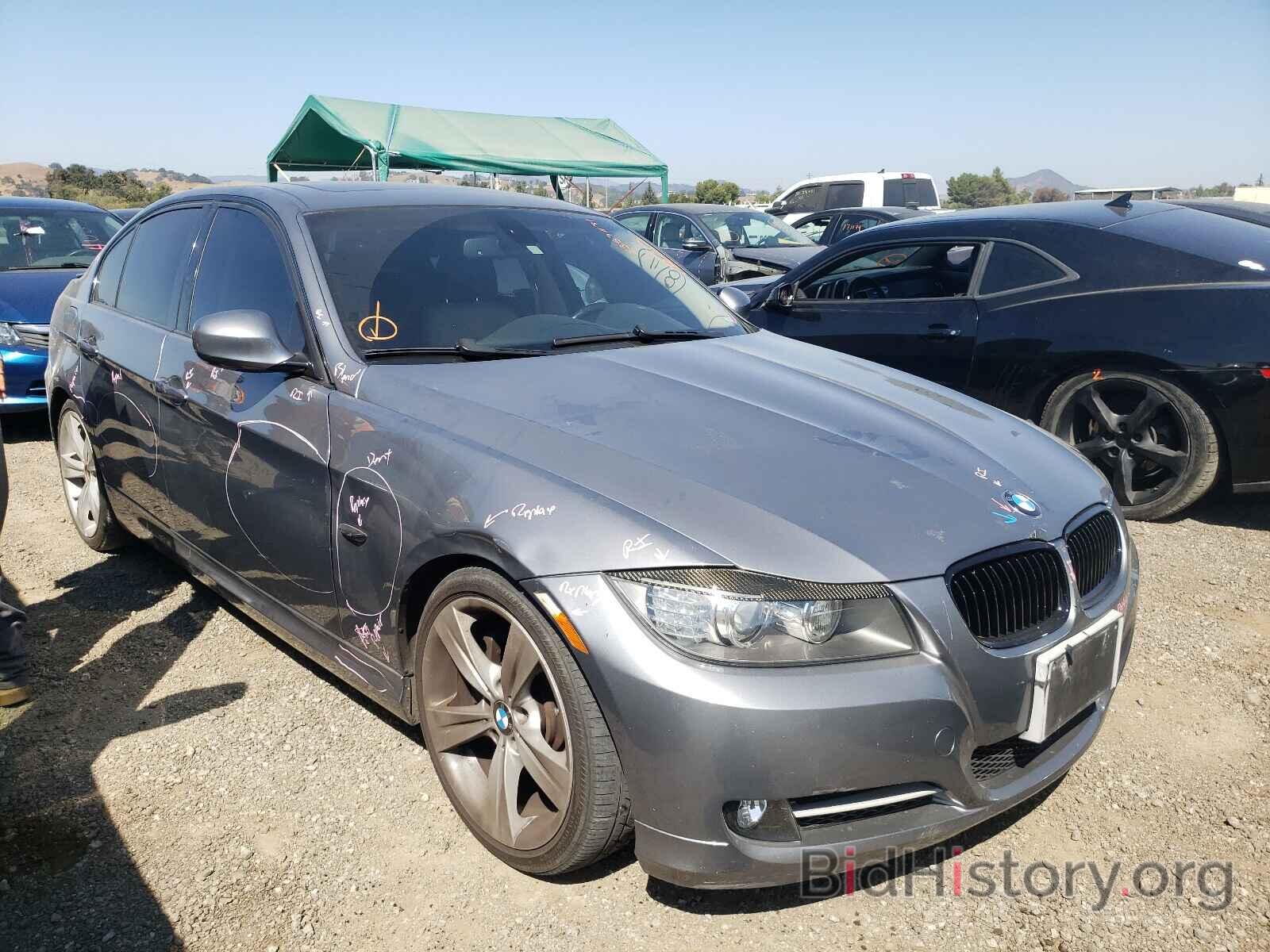 Photo WBAPM73519A365732 - BMW 3 SERIES 2009