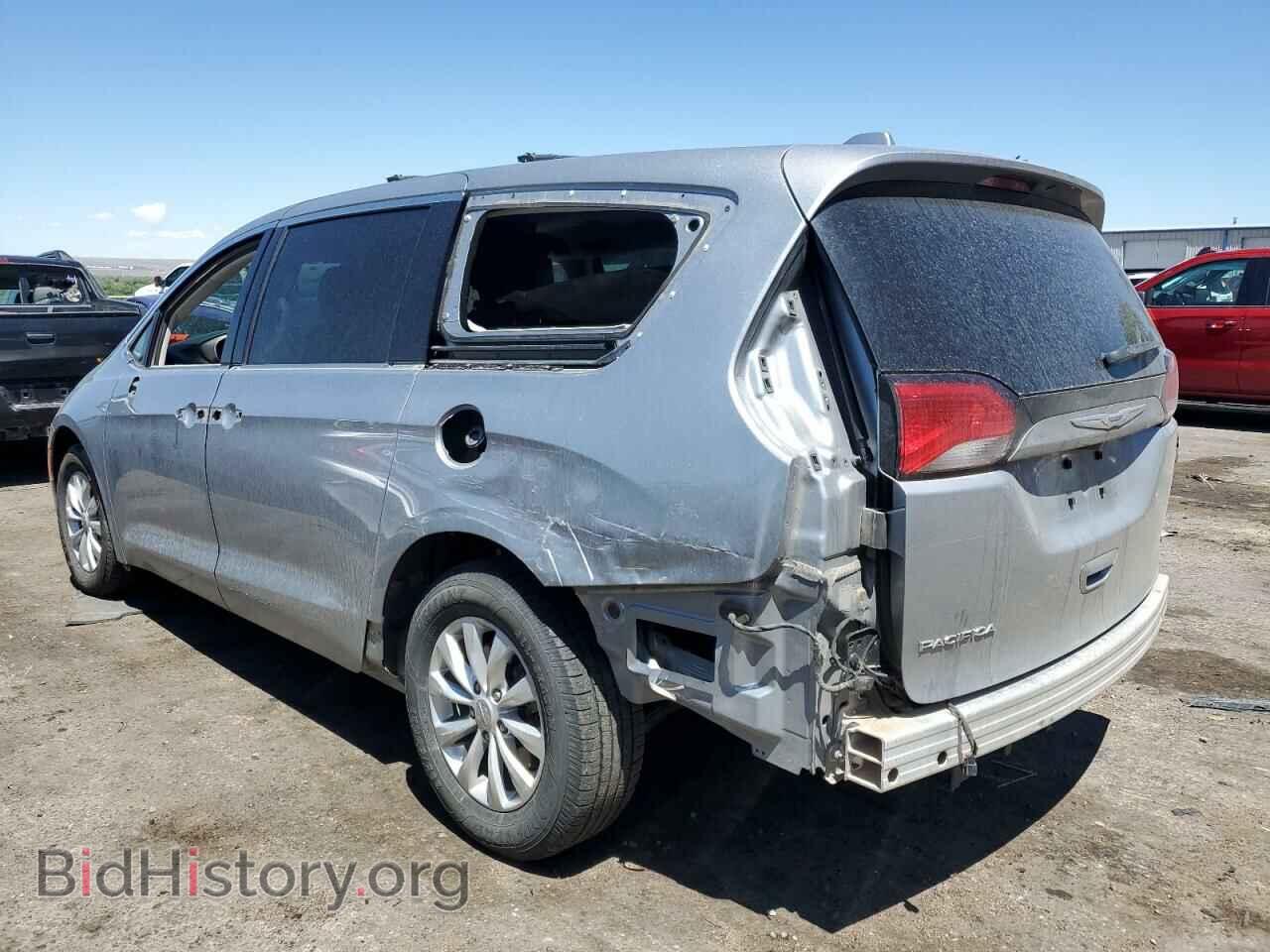 2019 CHRYSLER PACIFICA - VIN: 2C4RC1BG3KR537405 - Фото 2